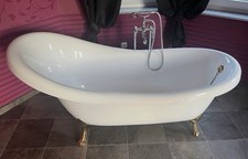 Badewanne auf Löwenfüßen Inkl. Amatur Weiß/Gold