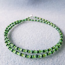 Kette Rocailles Glasperlen 2,5 mm, grün regelmäßig, 42 cm lang