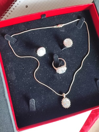 Set aus halskette kette ring - aus,
