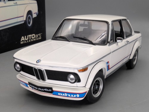 Modellautos autoart - 1:18,