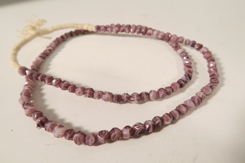 Alte glasperlen purple lila - alte,