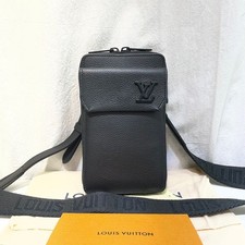 Louis vuitton taiga aerogram - louis,