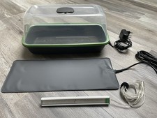 Zimmergewächshaus mit LED Pflanzenbeleuchtung und Heizmatte BoQube M PLUS LED