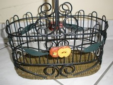 Tragekorb Getränkekorb für 2 Weinflaschen Metall mit Korbgeflecht *hübsche Deko*