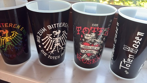 Tote hosen bier pitcher - tote,