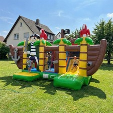 XXL Hüpfburg mit Rutsche