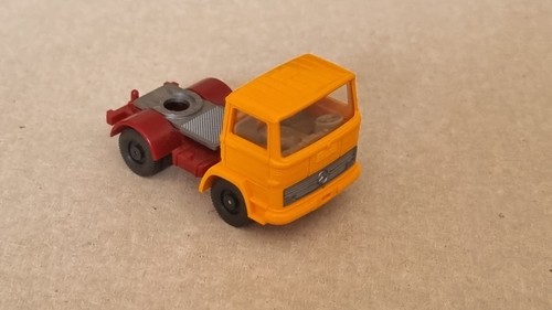 Lot 1220 mercedes - lot,