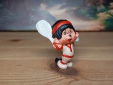 Tennis Monchichi Figur rot Sammelfigur Sonderedition Aufschlag 1979 Sekiguchi