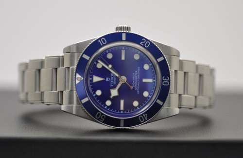Tudor black bay 79000b - tudor,