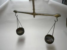 Messing Kupfer Waage groß Balkenwaage Blumenschale mit 2 Schalen, antik?