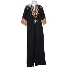 Rabens Saloner, Kleid