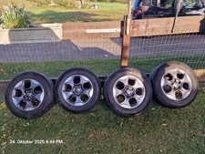 Winterreifen Jeep Renegade 215/65R16 auf Original gepflegten Alufelgen