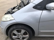 Mercedes A Klasse W169 Kotflügel vorn links Fahrerseite 761 Polarsilber Metallic