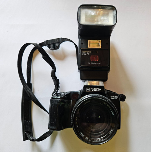 Minolta dynax 5000i - minolta,