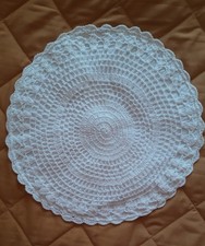 Alte weiße Kissenhülle aus Baumwolle  gehäkelt Handarbeit rund Durchmesser 40 cm