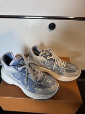 Louis Vuitton Sneaker Run