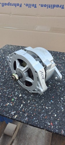 Regenerierte lichtmaschine - regenerierte,