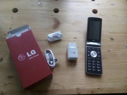 Smart folder 2gb - lg,