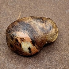 Baumperle Handschmeichler Handarbeit Geschenk Buche Unikat Holz Tolle Maserung