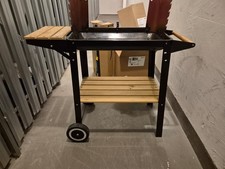 Holzkohle Grillwagen mit