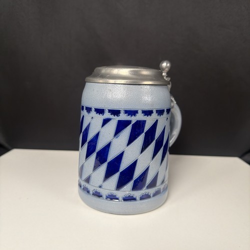 Bayerischer bierkrug mit - bayerischer,