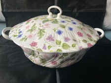 Vintage Queens Country Meadow