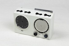 BRAUN Typ 4826 Radio / Wecker / Radiowecker (weiß) defekt