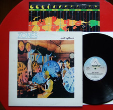 Zones – Under Influence / +