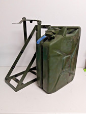 Kanisterhalterung , Kanisterhalter Stahl mit 20 L Kanister Bundeswehr