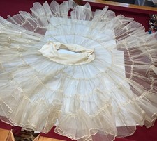 Vtg Her Majesty Petticoat P12