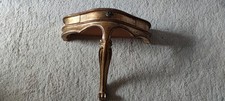 Barocke, goldfarbene Wandkonsole 