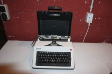 Olympia,Schreibmaschine,Monika Vintage 60er Jahre Top Zustand Koffer  weiss