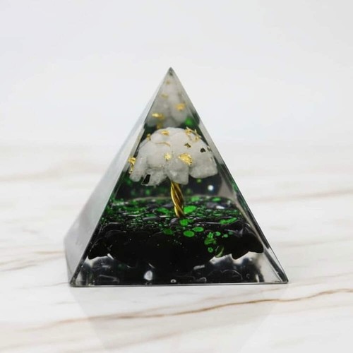 Orgonit pyramide obsidian 5cm - orgonit,