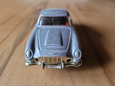 Corgi Aston Martin DB5 James Bond 007 1:36
