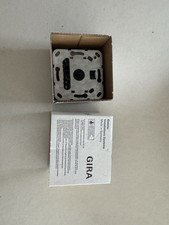 GIRA 247300 Raumtemperaturregler Öffner/Schließer 24 V Ausschalter Kontrolllicht