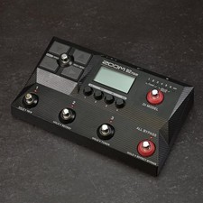 Zoom B2 Four Multieffektprozessor für Bass
