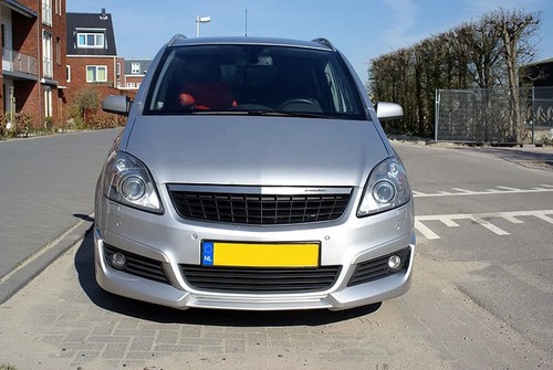 Opel zafira mk2 - ii,