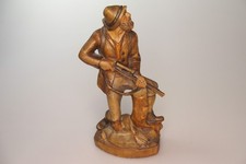 Geschnitzte Holzfigur - Jäger