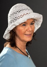 weisser Häkelhut  (gehäkelt