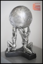 Moderne Skulptur "Globus"