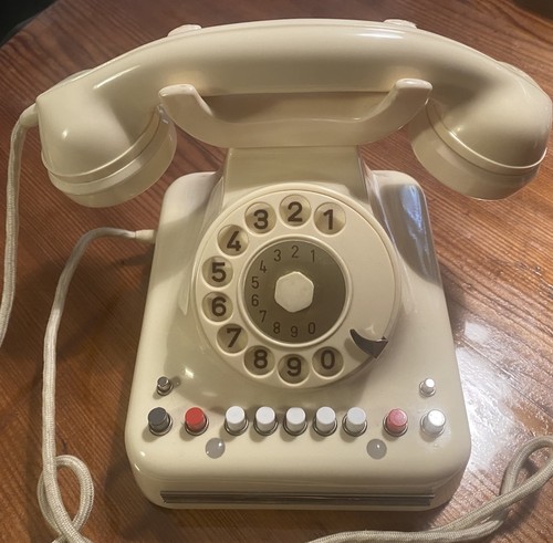 Wählscheibentelefon