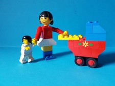 Lego Homemaker  Großkopffiguren  208 Mutter mit Baby und Kinderwagen 70er Jahre