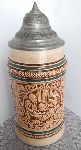 Bierkrug humpen mit relief - mit,