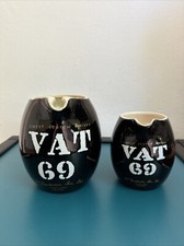VAT 69, 2 Pitcher, Whiskey, Wasserkrug, Wade Regicor, Vintage, England