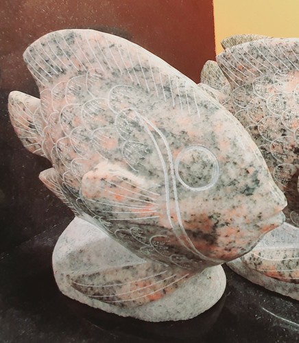 Fisch granit multicolor 20 - fisch,