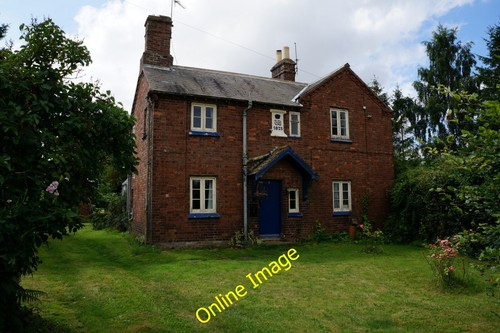 Photo 6x4 pool bridge cottages - bridge,