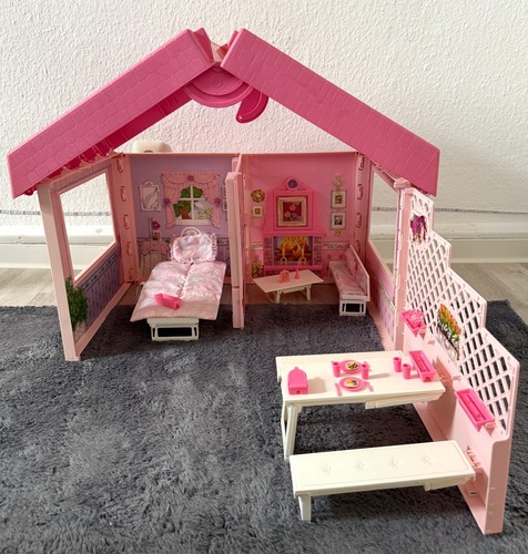 Barbie fold fun house haus - n,