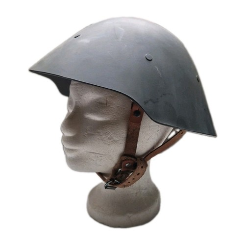 Ddr nva paradehelm plastik - ddr,
