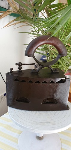 Bügeleisen antik kohle - 05.,