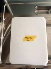 Flaches Schneidbrett für